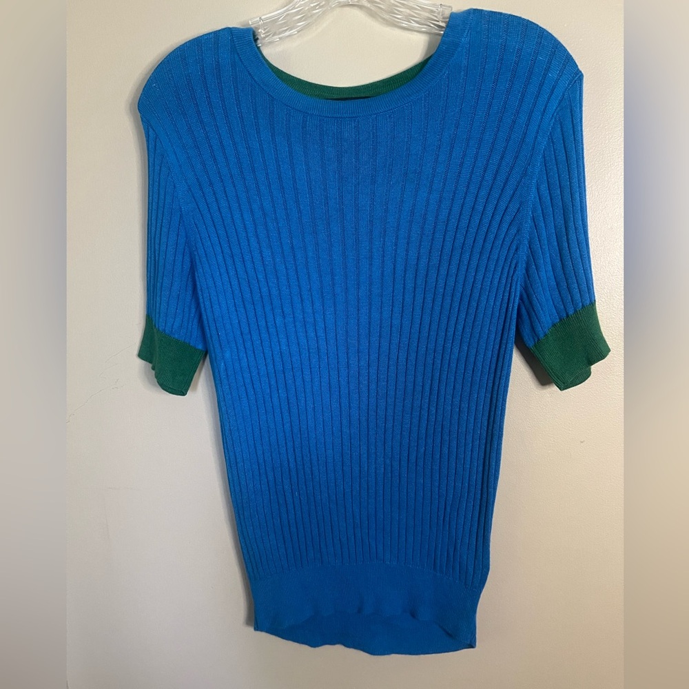 St. John M Blue Short Sleeve Sweater EUC